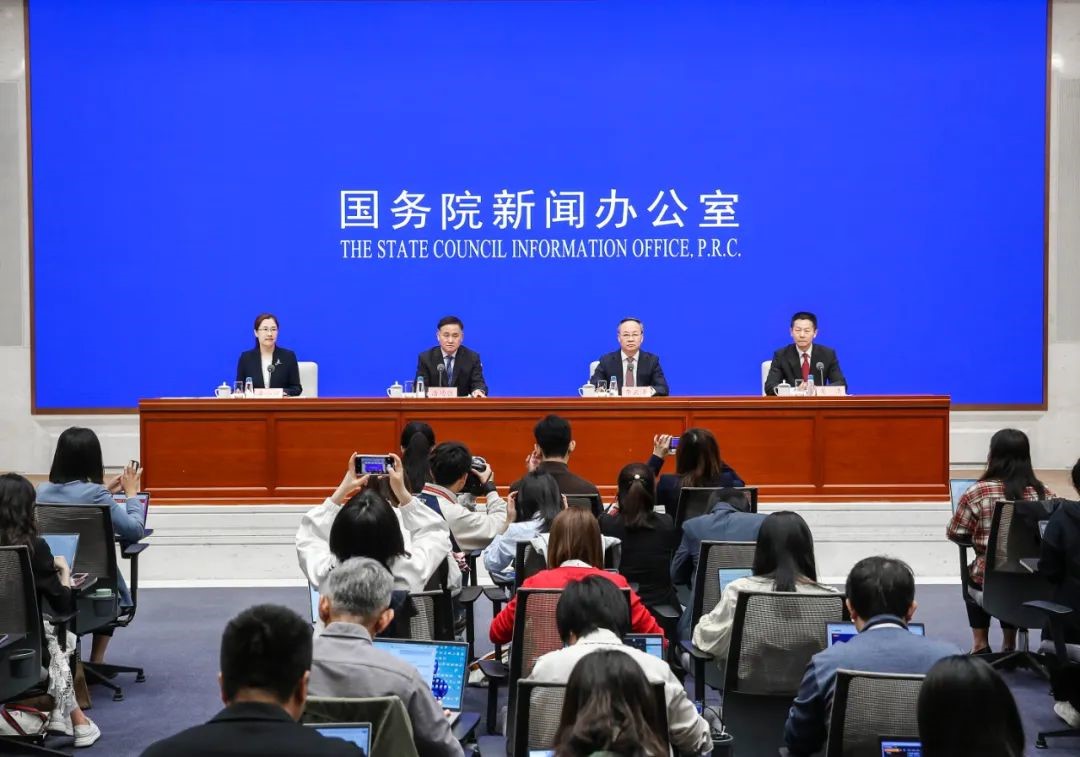 6401111.jpg 6401111.jpg